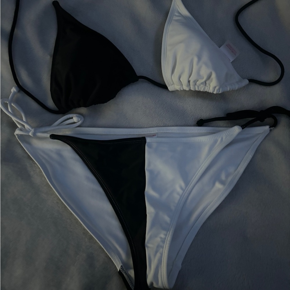 black and white swimsuit set
